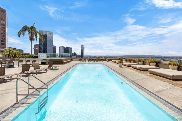 Detail Gallery Image 12 of 17 For 1100 Wilshire #3005,  Los Angeles,  CA 90017 - 1 Beds | 1 Baths