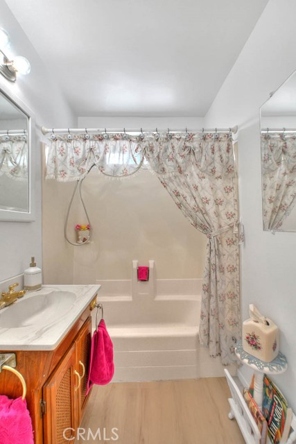 1766 W Catalpa Avenue, Anaheim CA: https://media.crmls.org/medias/3f8890a0-0294-48df-b193-8fd5bcb18fb4.jpg