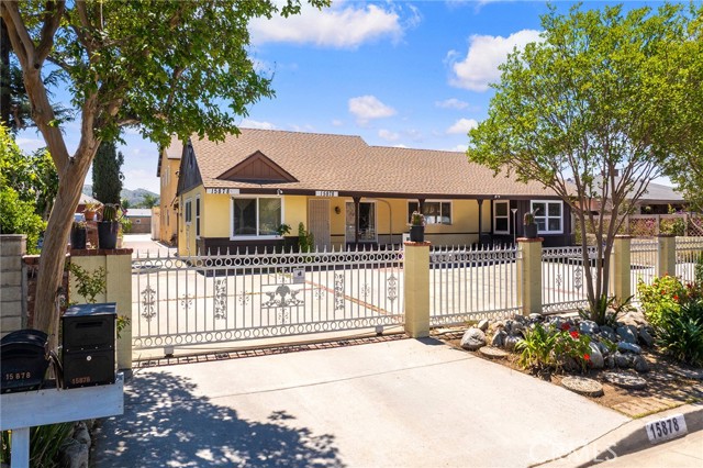 15874 Meadowside Street, La Puente CA: https://media.crmls.org/medias/3f88c86b-3361-4687-b69f-742ee2a669d9.jpg