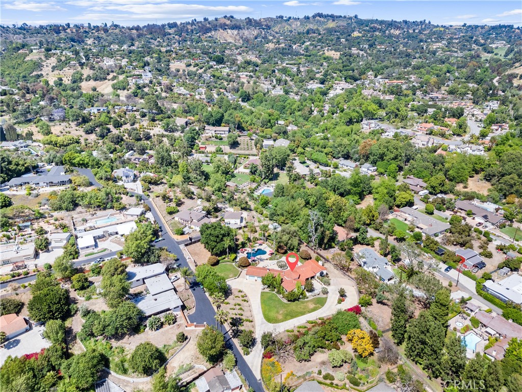 https://media.crmls.org/medias/3f8ad91c-b7a9-4756-be3b-0e6c18e2adbb.jpg?preset=X-Large