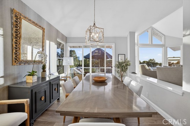 Detail Gallery Image 12 of 56 For 5 Northampton Ct #103,  Newport Beach,  CA 92660 - 3 Beds | 3/1 Baths