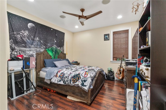 1033 Kimbark Avenue, San Bernardino CA: https://media.crmls.org/medias/3f8c332d-dcf7-4756-b045-55a0869d778f.jpg