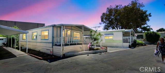 Detail Gallery Image 1 of 14 For 17261 Gothard St #64,  Huntington Beach,  CA 92647 - 2 Beds | 2 Baths