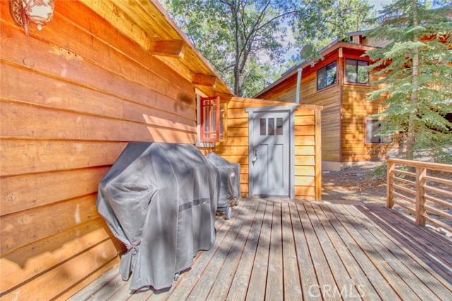5475 Acorn Trail, Wrightwood CA: https://media.crmls.org/medias/3f8d79f1-139e-476a-8ad4-baa3f871f05d.jpg