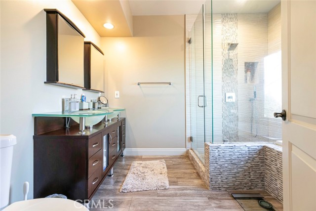 Detail Gallery Image 22 of 51 For 1301 Corona Dr, Glendale,  CA 91205 - 3 Beds | 5 Baths