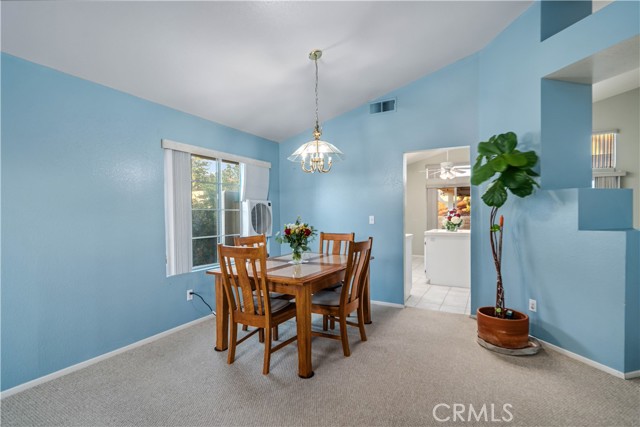 Detail Gallery Image 8 of 45 For 39764 Milan Dr, Palmdale,  CA 93551 - 4 Beds | 2 Baths