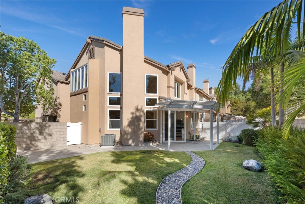 MLS #OC25245159 image #30