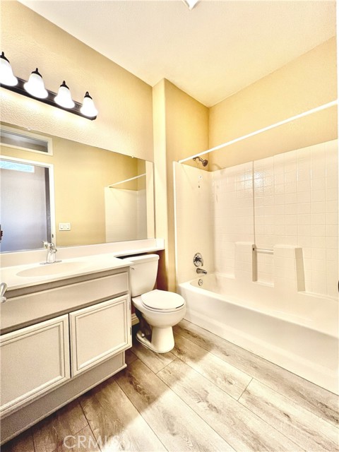 26933 Circus Drive, Menifee CA: https://media.crmls.org/medias/3f8f5e9b-5002-40da-a105-bc5c379a732e.jpg