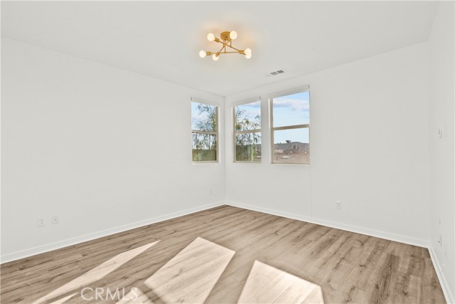 Detail Gallery Image 43 of 56 For 19542 Empire Ln, Northridge,  CA 91324 - 4 Beds | 4 Baths