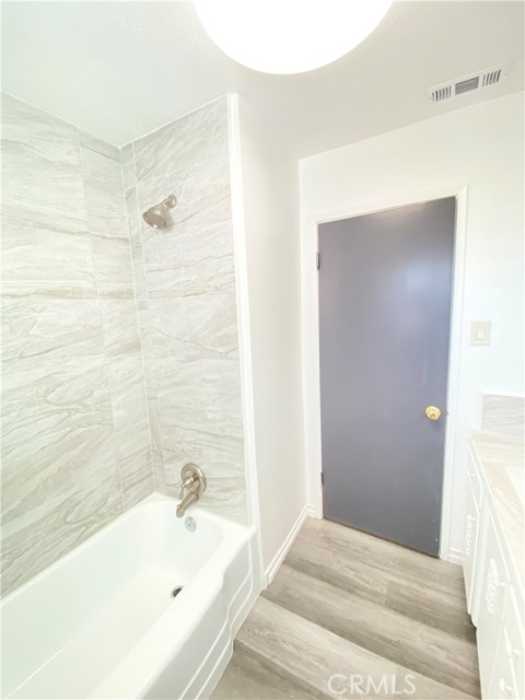 Detail Gallery Image 9 of 15 For 24455 Eucalyptus Ave, Moreno Valley,  CA 92553 - 3 Beds | 1/1 Baths