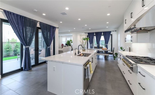 Detail Gallery Image 7 of 51 For 100 Draw, Irvine,  CA 92618 - 4 Beds | 4/1 Baths