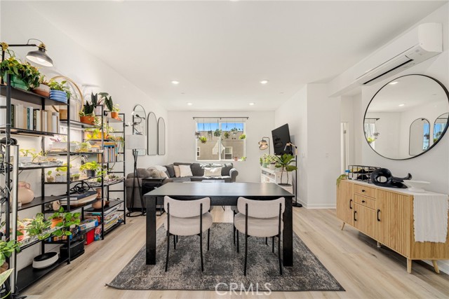 Detail Gallery Image 6 of 38 For 606 Dawson, Long Beach,  CA 90814 - 2 Beds | 2/1 Baths