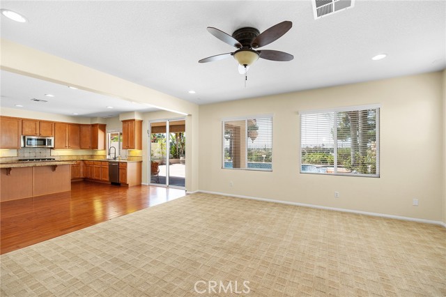 32856 Northshire Circle, Temecula CA: https://media.crmls.org/medias/3f93786e-2ac0-4631-abed-224e8f09f263.jpg