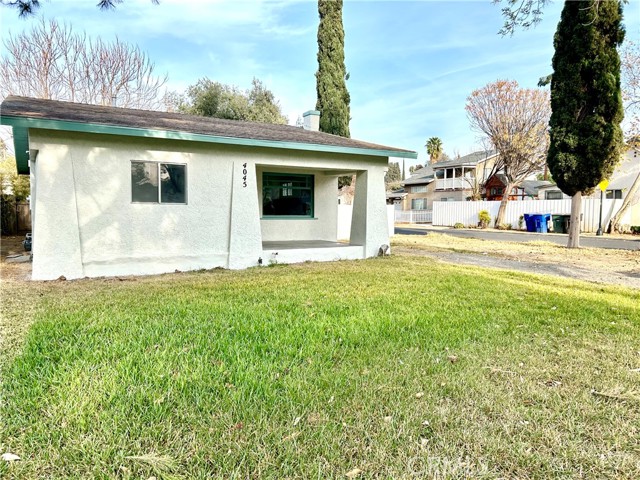 Detail Gallery Image 2 of 17 For 4045 Garden Home Ct, Riverside,  CA 92506 - 2 Beds | 1 Baths