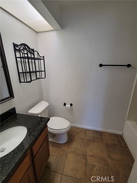 Detail Gallery Image 8 of 12 For 200 E Alessandro Bld #77,  Riverside,  CA 92508 - 2 Beds | 2 Baths