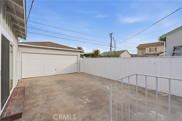 Image 30 of 39 For 2917 Del Amo