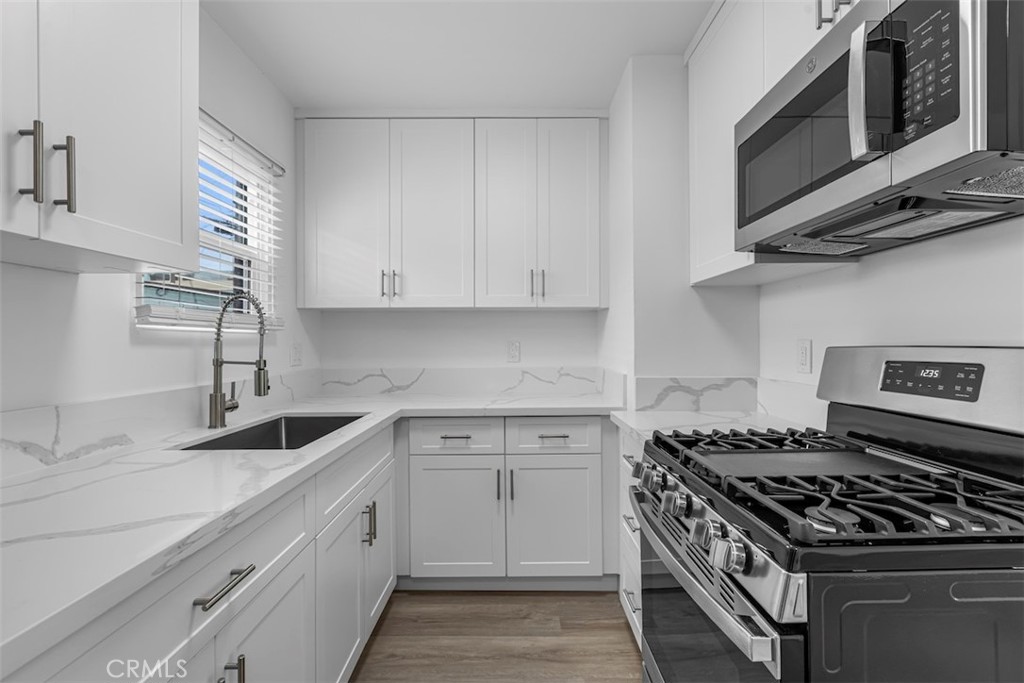 908 Manhattan Avenue #D