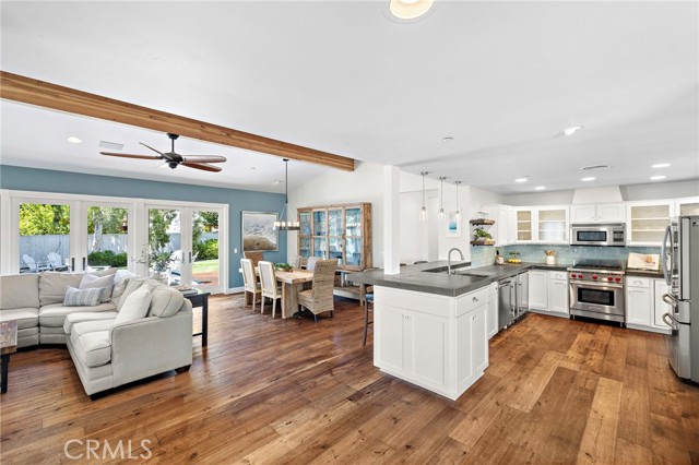 Detail Gallery Image 12 of 61 For 204 Esplanade, San Clemente,  CA 92672 - 4 Beds | 2/1 Baths