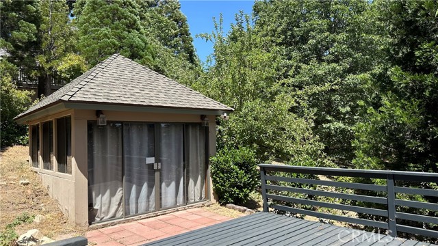 Detail Gallery Image 24 of 26 For 27808 Alpen Dr, Lake Arrowhead,  CA 92352 - 4 Beds | 3/1 Baths