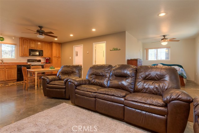 Detail Gallery Image 7 of 52 For 179 Elams Ranch, Oroville,  CA 95966 - 1 Beds | 1 Baths