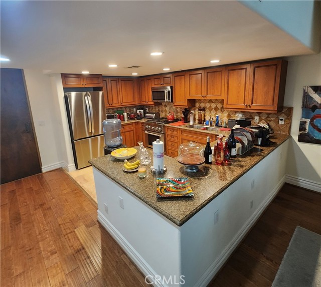 10862 Bloomfield Street, Toluca Lake CA: https://media.crmls.org/medias/3f961313-b1c2-4e40-a61d-b7a9021559b7.jpg
