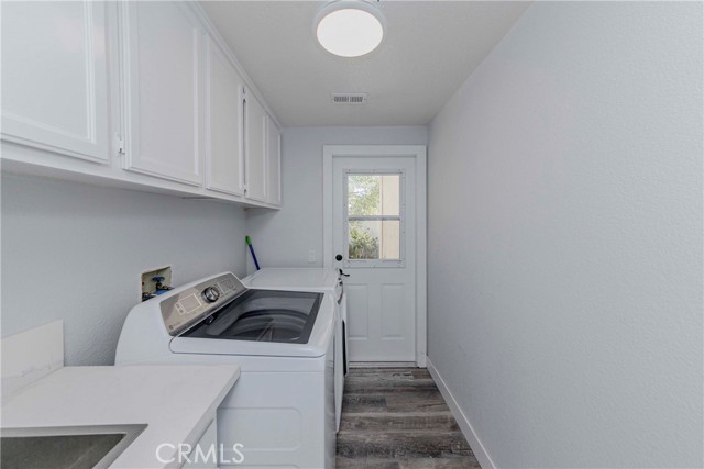 Detail Gallery Image 35 of 67 For 16396 High Bluff Ct, Riverside,  CA 92503 - 4 Beds | 3 Baths