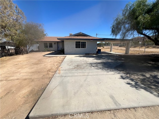 Detail Gallery Image 1 of 30 For 7891 Mariposa Trl, Yucca Valley,  CA 92284 - 3 Beds | 2 Baths