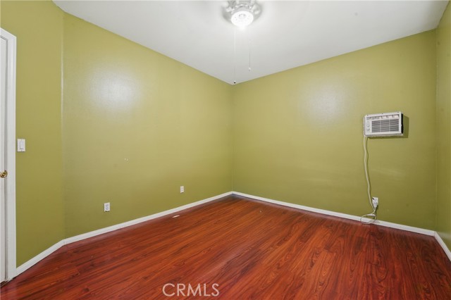 Detail Gallery Image 17 of 51 For 6134 Clara St, Bell Gardens,  CA 90201 - 4 Beds | 2/1 Baths