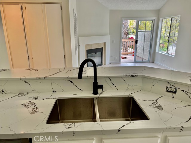 26492 Las Palmas, Laguna Hills CA: https://media.crmls.org/medias/3f973d07-59a8-4000-b5f6-817fbadbd9d2.jpg