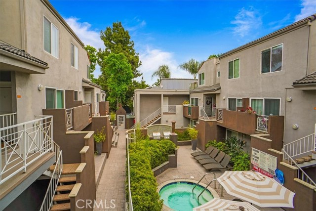 Detail Gallery Image 3 of 14 For 355 N Maple St #220,  Burbank,  CA 91505 - 0 Beds | 1 Baths