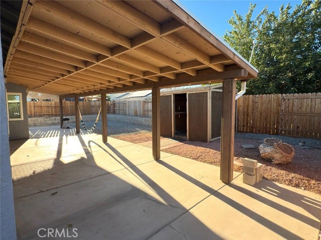 Detail Gallery Image 8 of 10 For 14164 Poplar St, Hesperia,  CA 92344 - 3 Beds | 2 Baths