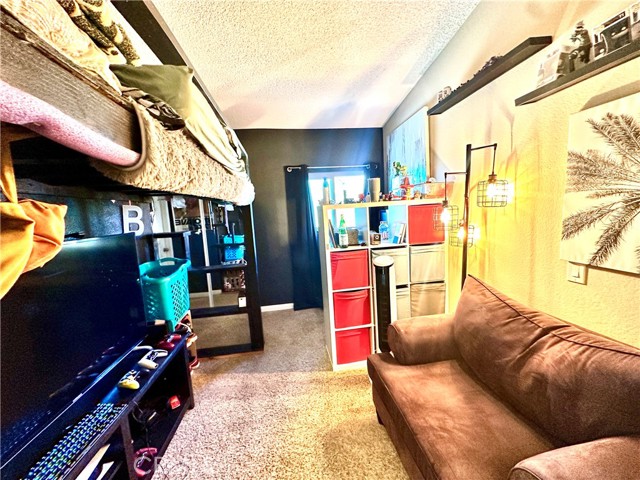 Detail Gallery Image 14 of 32 For 1142 Brentwood, Rialto,  CA 92376 - 4 Beds | 3 Baths