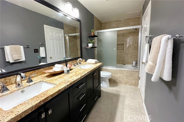 5215 Balboa Boulevard, Encino CA: https://media.crmls.org/medias/3f9876f1-7b75-4962-8c19-f9b1575c7594.jpg