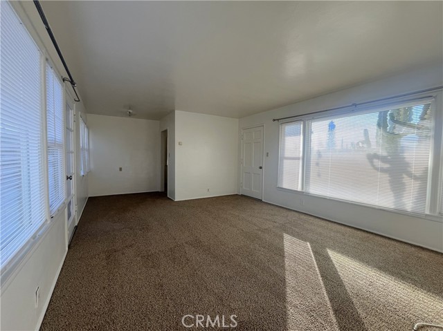 Detail Gallery Image 4 of 19 For 911 Park Ave, Calimesa,  CA 92320 - 2 Beds | 1 Baths