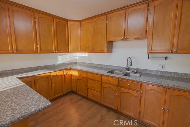 Detail Gallery Image 6 of 34 For 1140 Pacific Ave #20,  Long Beach,  CA 90813 - 2 Beds | 2 Baths