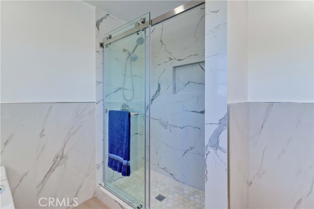 11428 Snowdrop Avenue, Fountain Valley CA: https://media.crmls.org/medias/3f9a88c2-1eb8-4ad1-9c86-c5ac80b6f1d6.jpg