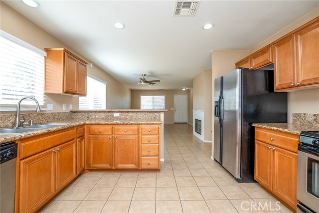 Detail Gallery Image 12 of 45 For 5145 Split Rock Ave, Twentynine Palms,  CA 92277 - 4 Beds | 2 Baths