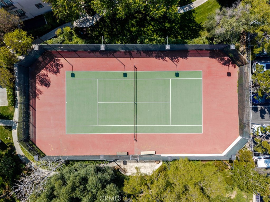 https://media.crmls.org/medias/3f9b6568-9b64-4e68-815c-9d4e30030923.jpg?preset=X-Large
