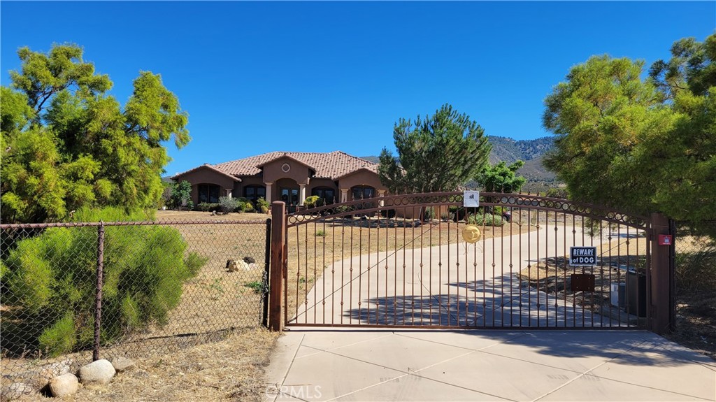 54774 Bautista Road