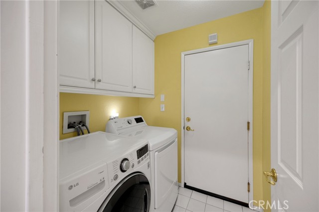 10201 Coral Lane, Moreno Valley CA: https://media.crmls.org/medias/3f9dab9c-9ae1-4f2d-ae6b-dbeeb84459fd.jpg