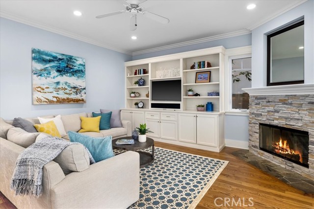 1900 Walnut Avenue, Manhattan Beach, California 90266, 5 Bedrooms Bedrooms, ,4 BathroomsBathrooms,Residential,Sold,Walnut,SB21229114