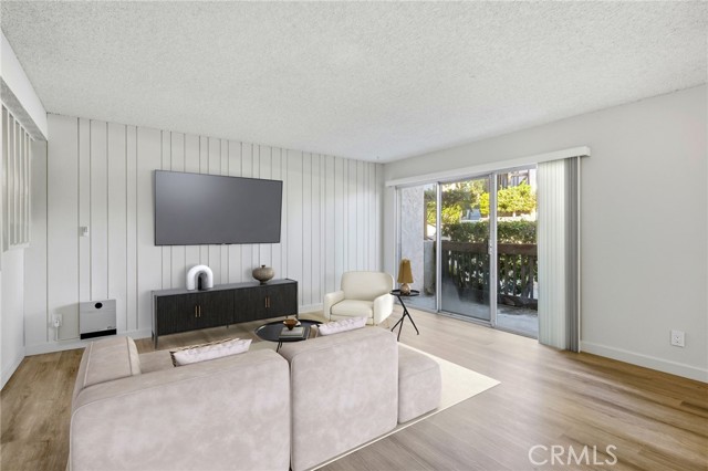 318 S Miraleste Drive, San Pedro CA: https://media.crmls.org/medias/3f9e35d1-258b-4a40-9dea-cf2eee5d0947.jpg