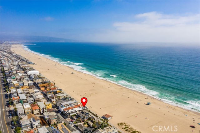 716 The Strand, Manhattan Beach CA: https://media.crmls.org/medias/3f9f09f0-a598-4d65-9e1b-2abf83c01f53.jpg