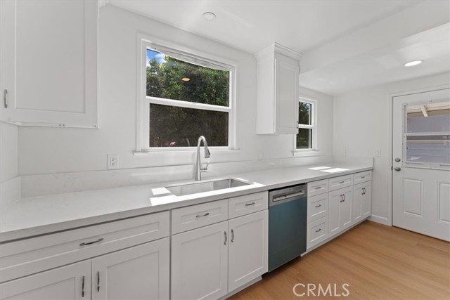 749 S 2nd Avenue, Covina CA: https://media.crmls.org/medias/3f9f2c89-8ce4-4999-91ee-001eb6a140b3.jpg