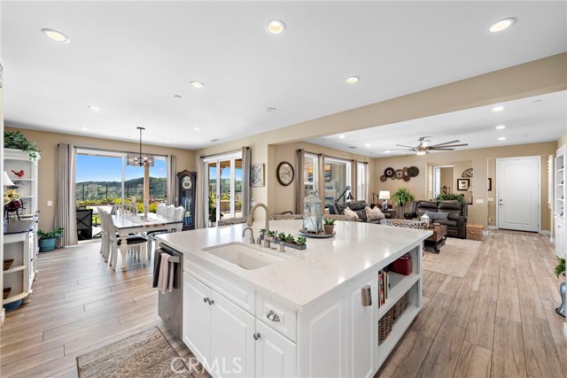 Detail Gallery Image 15 of 59 For 1 Platal St, Rancho Mission Viejo,  CA 92694 - 2 Beds | 2/1 Baths