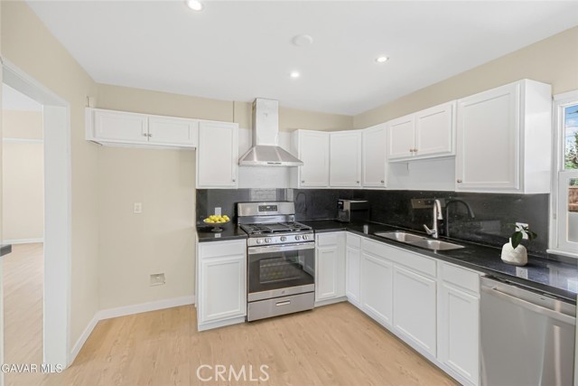 203 E Avenue P4, Palmdale CA: https://media.crmls.org/medias/3fa033eb-7178-4106-9247-1389b0e906d2.jpg