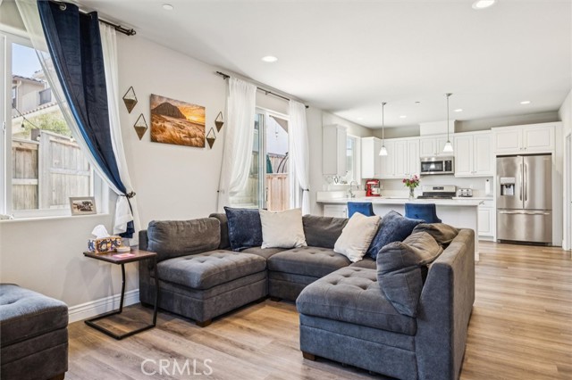 1221 Sand Dollar Drive, Grover Beach CA: https://media.crmls.org/medias/3fa0f71e-e7fd-4261-b90d-d6b43782ffd6.jpg