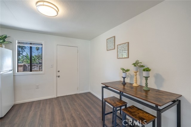 Detail Gallery Image 8 of 23 For 2207 Meadowbrook Ave, Merced,  CA 95348 - 3 Beds | 1 Baths