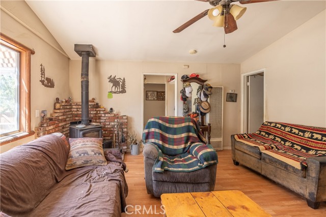 Detail Gallery Image 3 of 16 For 2163 5th Ln, Big Bear City,  CA 92314 - 2 Beds | 1 Baths