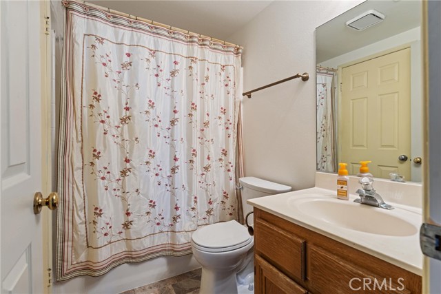 Detail Gallery Image 13 of 34 For 2323 Golden, Lancaster,  CA 93536 - 4 Beds | 3 Baths